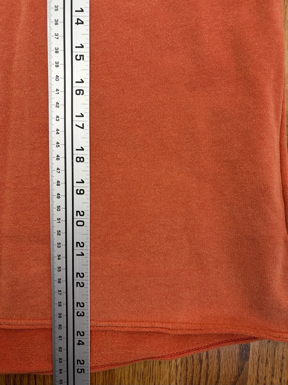 Tiger Sequin Patch Accent V-Neck Rust Short Sleeve Top (S) - Picture 8 of 10